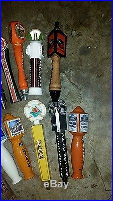 16 beer tap handles, Pacific Northwest, Oregon and others. Great lot