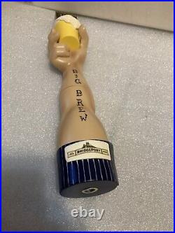 BRIDGEPORT BREWING BIG BREW HOP HARVEST ALE draft beer tap handle. OREGON Closed BRIDGEPORT BREWING BIG BREW HOP HARVEST ALE draft beer tap handle. OREGON Closed