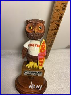 DELUXE HOOTERS OWL 20TH ANNIVERSARY BOBBLEHEAD Draft beer tap handle. FLORIDA