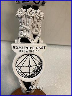 EDMONDS OAST FLYING SKULL draft beer tap handle. SOUTH CAROLINA