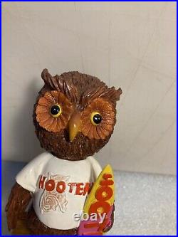 HOOTERS COLORED OWL 20TH ANNIVERSARY BOBBLEHEAD Draft beer tap handle. FLORIDA