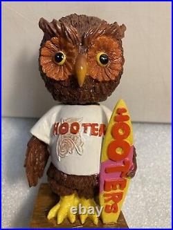 HOOTERS COLORED OWL 20TH ANNIVERSARY BOBBLEHEAD Draft beer tap handle. FLORIDA