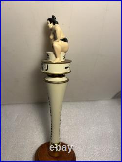 KIRIN ICHIBAN SPECIAL PREMIUM RESERVE SUMO WRESTLER Draft beer tap handle. JAPAN