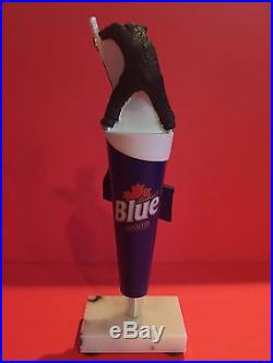 Labatt Blue Beer Pond Hockey Bear Tap Handle New In Box & Free Shipping 11 Tall