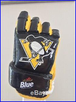 Labatt Blue NHL Pittsburgh Penguins Canadian Pens Hockey Glove Beer Tap Handle