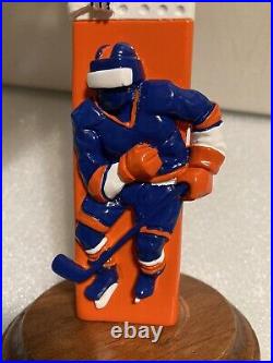 OYSTER BAY BARN ROCKER HOCKEY STICK & PLAYER draft beer tap handle. NEW YORK