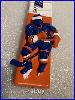 OYSTER BAY BARN ROCKER HOCKEY STICK & PLAYER draft beer tap handle. NEW YORK