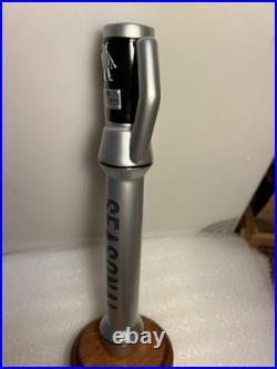 TIN WHISKERS SEASONAL TIN WHISKERS ROBOT draft beer tap handle. MINNESOTA